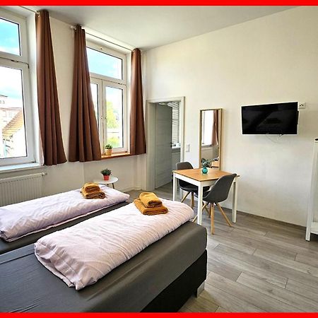 Zum Obstler - Gaststaette Und Pension Gera Exterior foto
